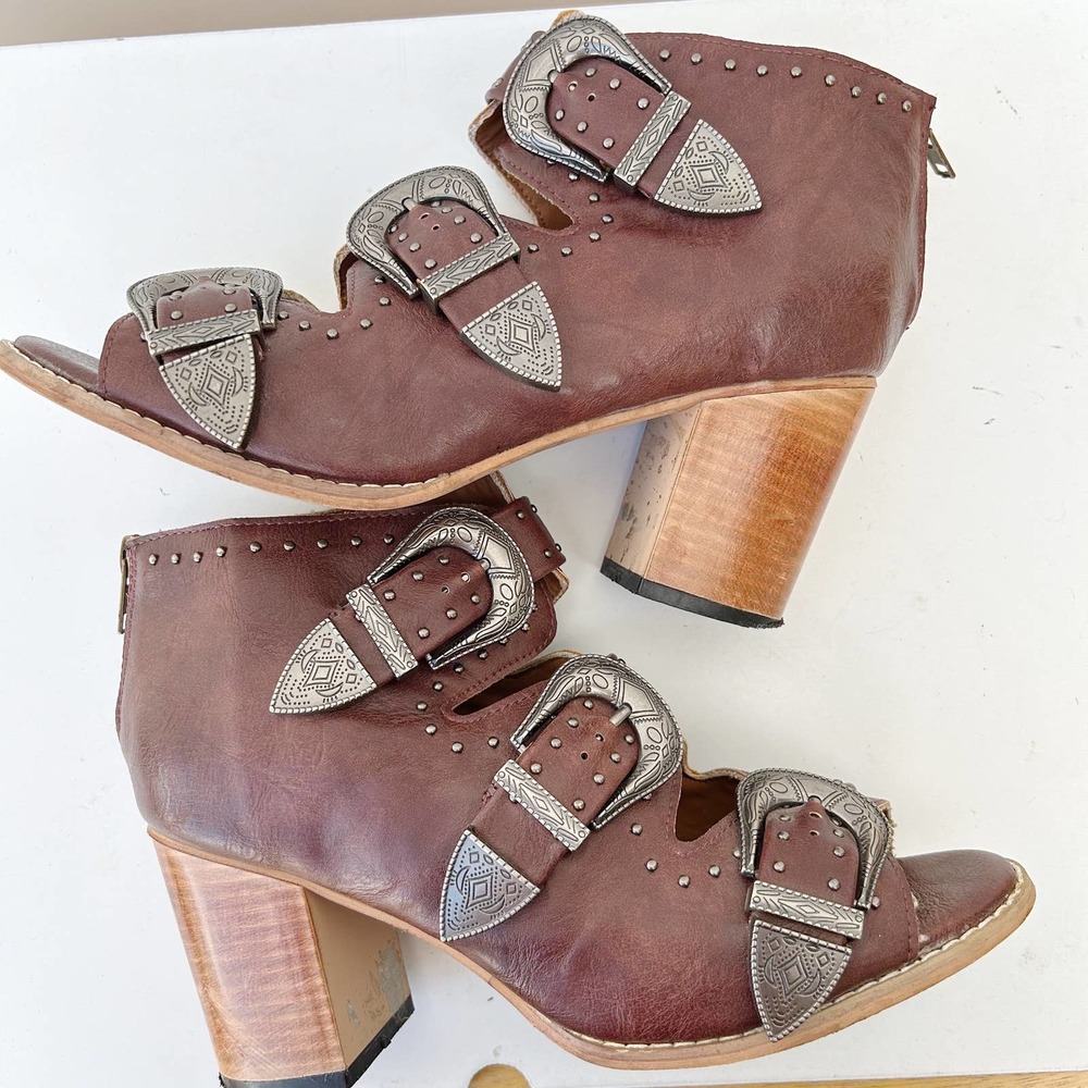 Freebird Violet Lookalikes Belt Buckle Chunky Block Heel Western Booties Size 7